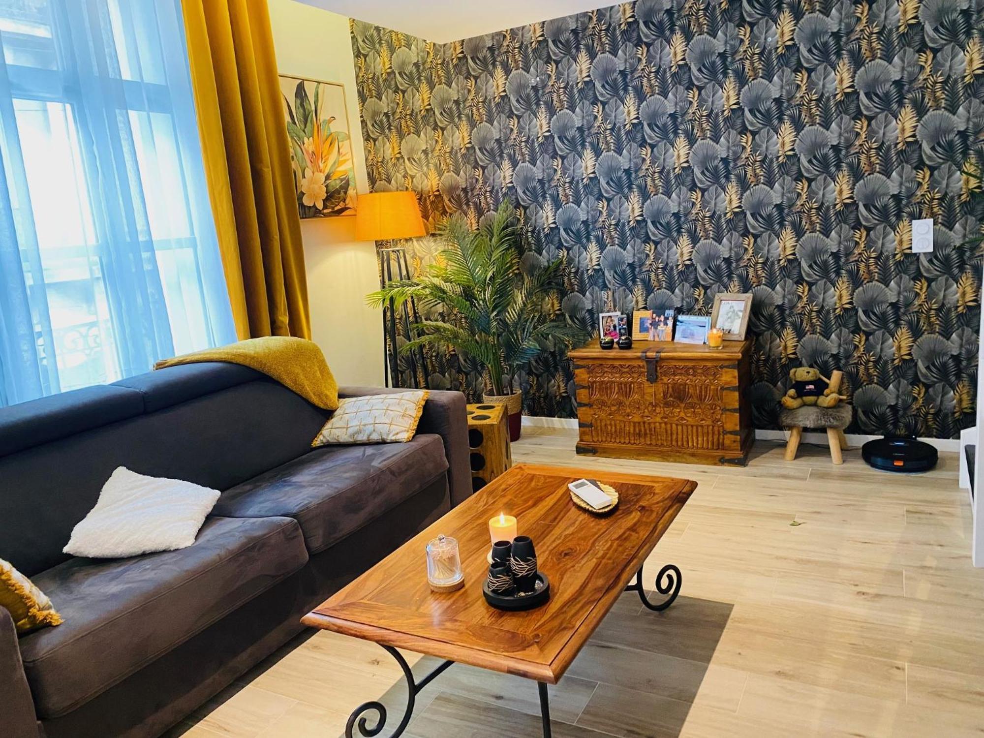 Douillet Et Coquet Appartement Climatise - Parking Prive Gratuit - Centre Montpellier Luaran gambar