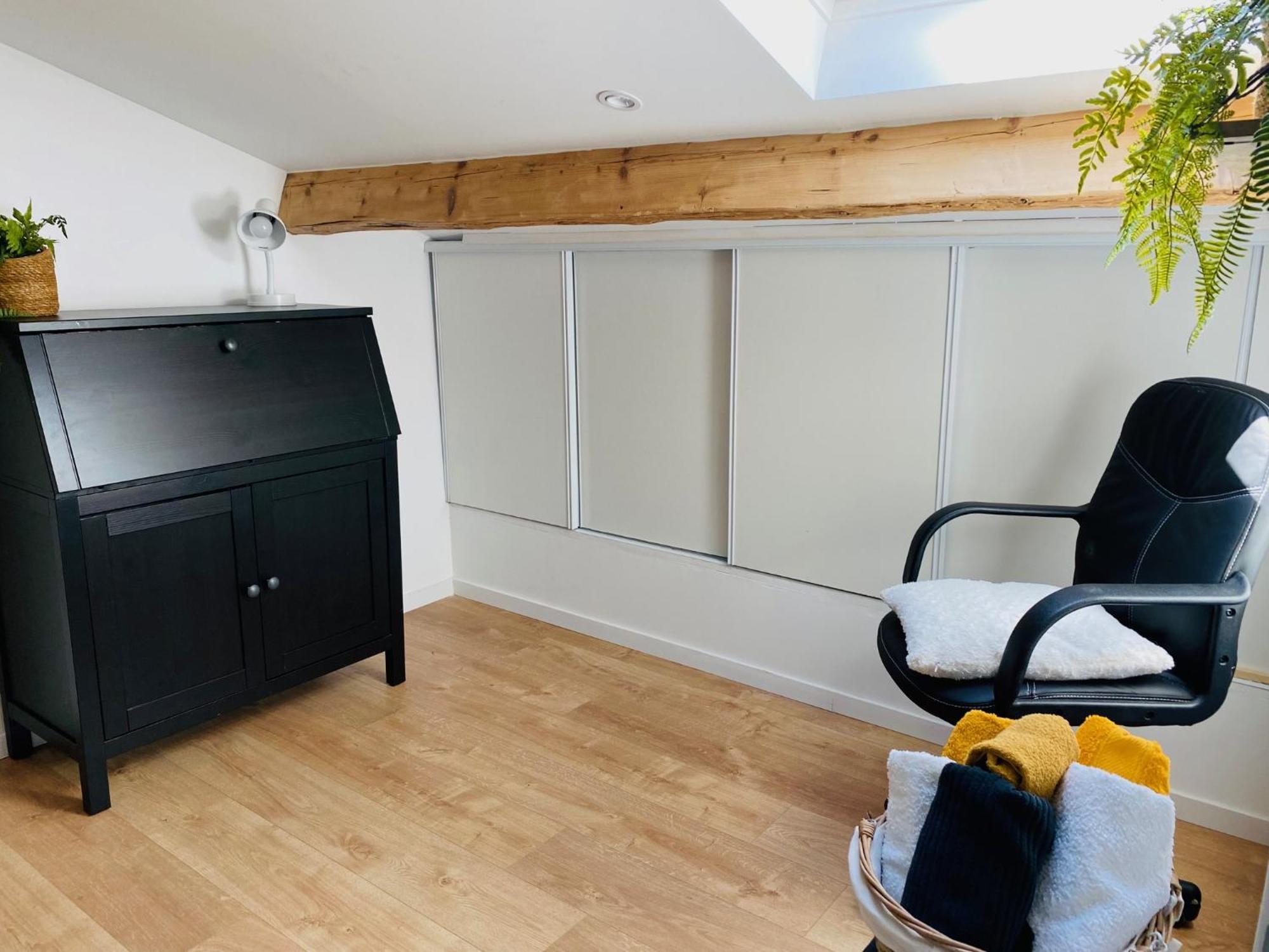 Douillet Et Coquet Appartement Climatise - Parking Prive Gratuit - Centre Montpellier Luaran gambar